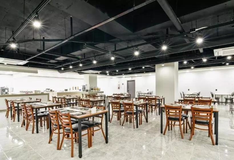 Hotelli Cheonan Cs Plaza