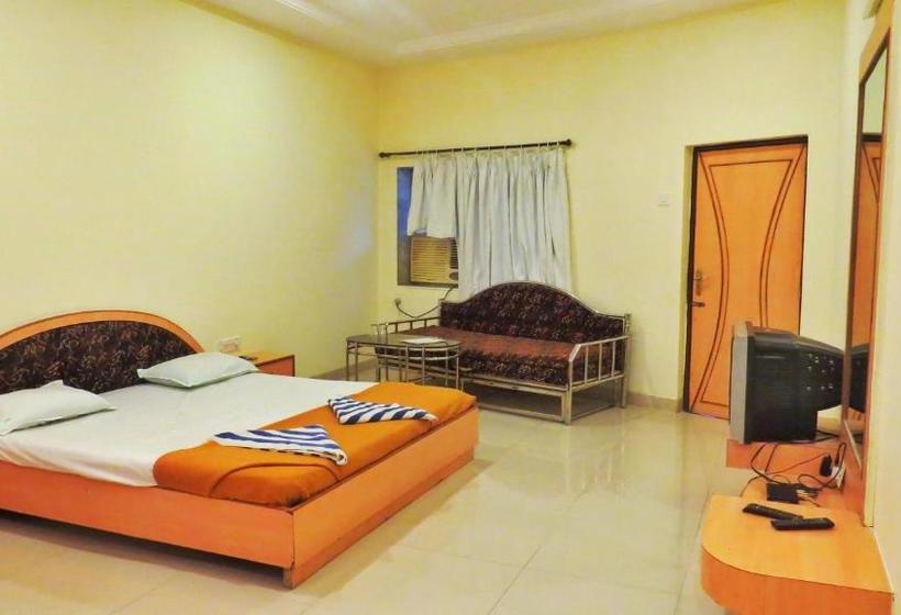 هتل Golden Resort