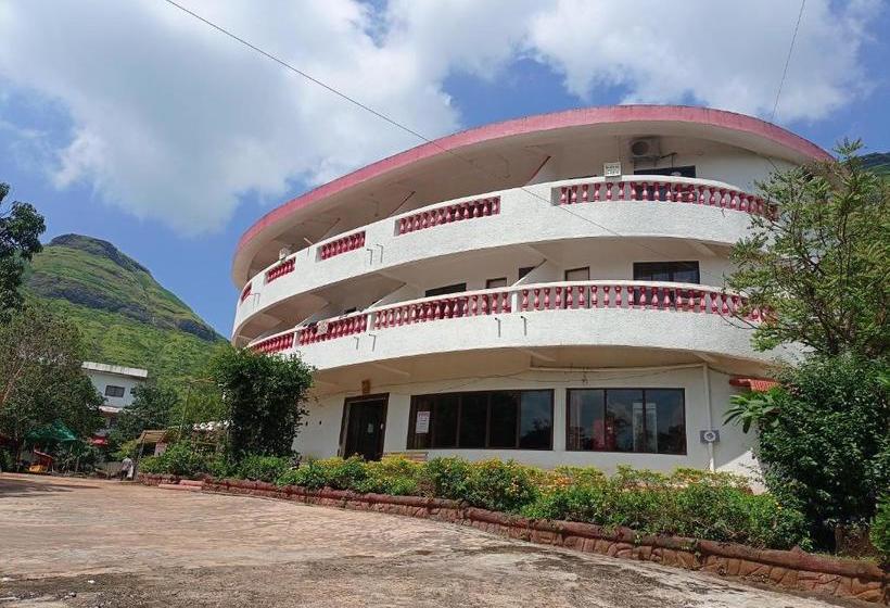 هتل Golden Resort