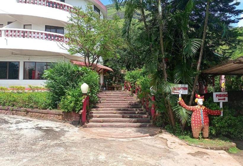 هتل Golden Resort