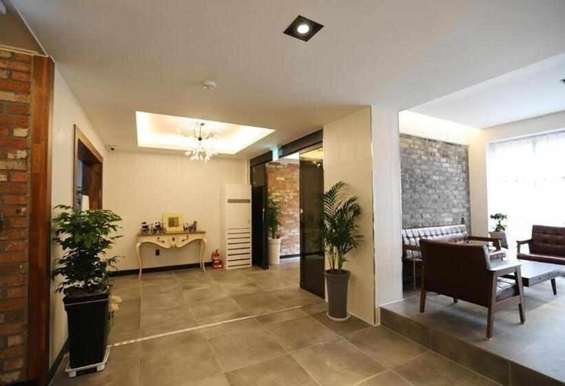 Hotel Kyungsung Yeogwan