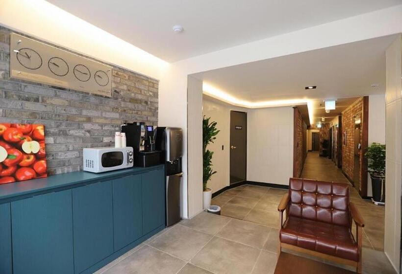 Hotel Kyungsung Yeogwan