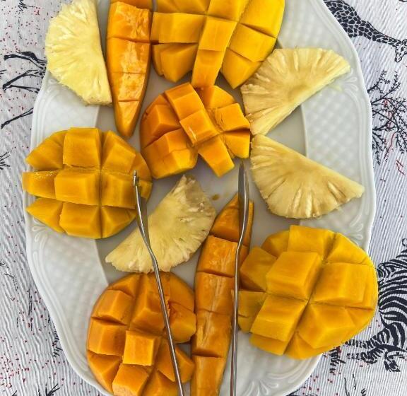 هتل Nyumba Ya Mbuyu