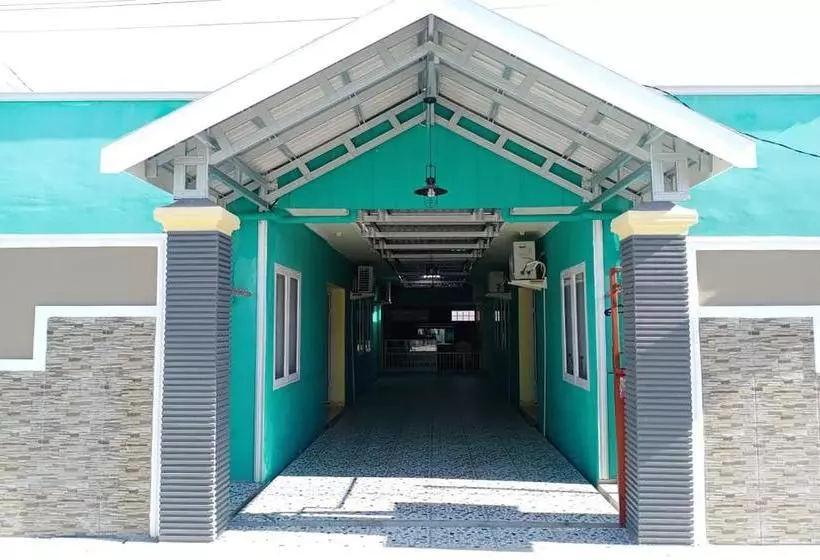 ホテル Oyo 3348 Minimalis Homestay