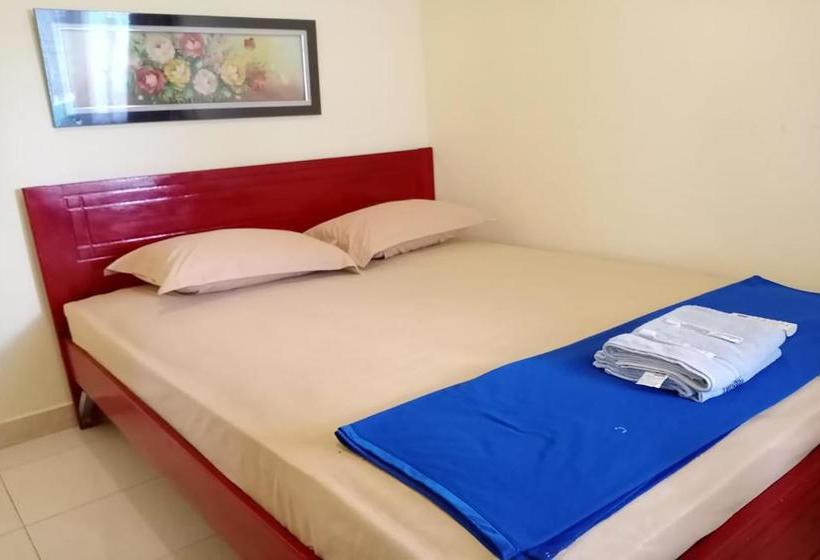 בית מלון כפרי Oyo 3348 Minimalis Homestay