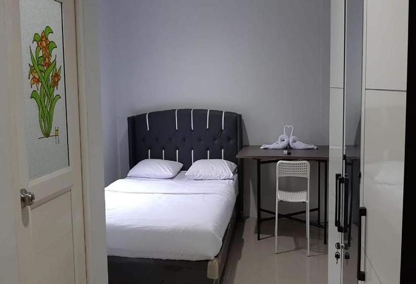 בית מלון כפרי Oyo 3353 Griya Difa