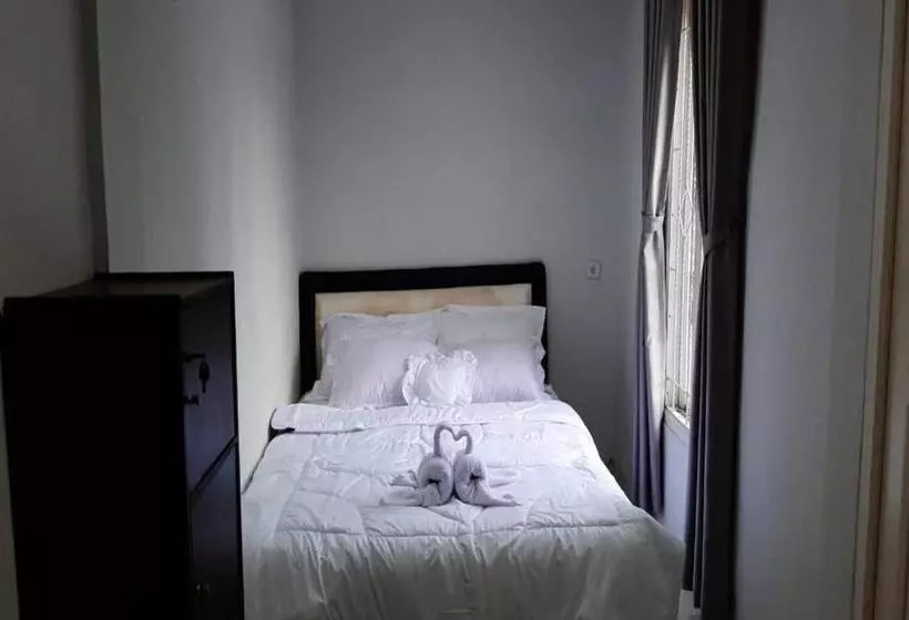 Hotel Oyo 3353 Griya Difa