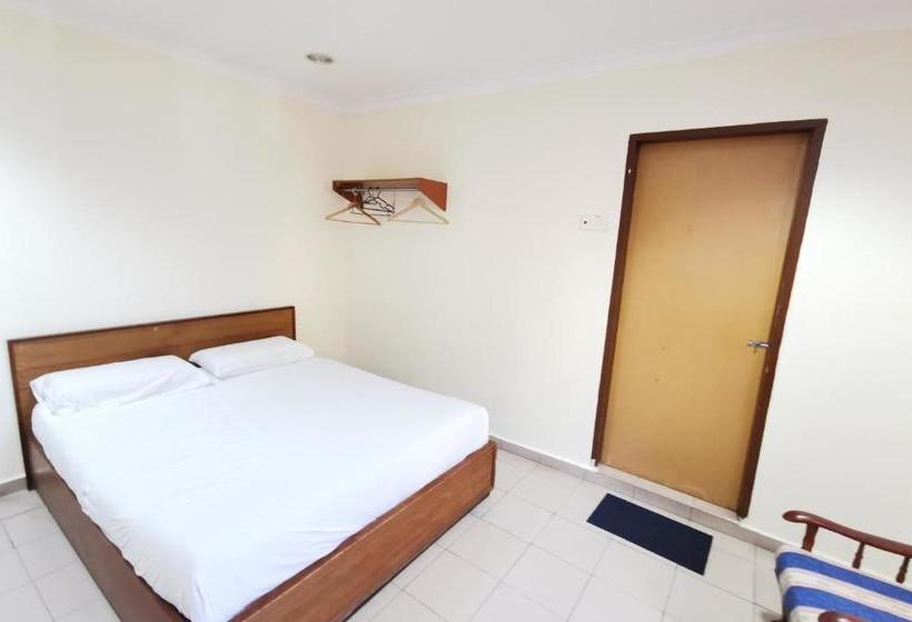 Hotelli Oyo 89817  Sura