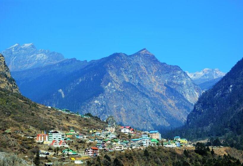 فندق Rufina Lachung De Crown