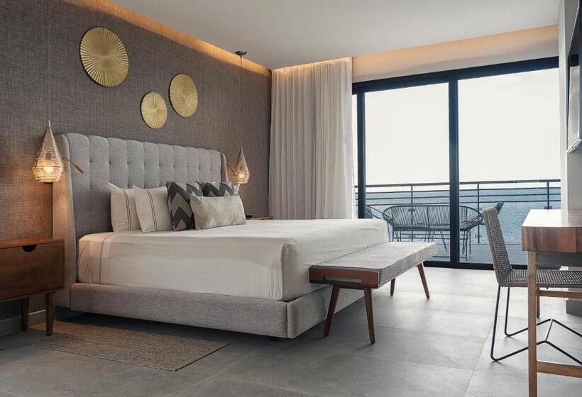 فندق The Fives Oceanfront