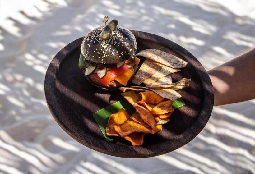 فندق The Fives Oceanfront