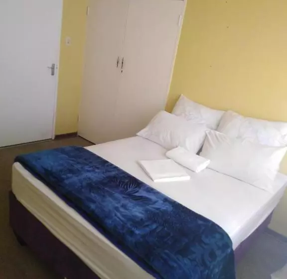 ペンション Metinat Guest House