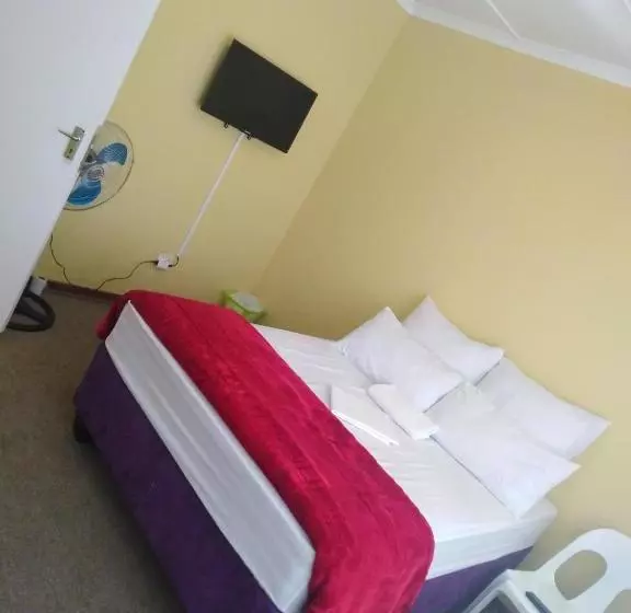 ペンション Metinat Guest House