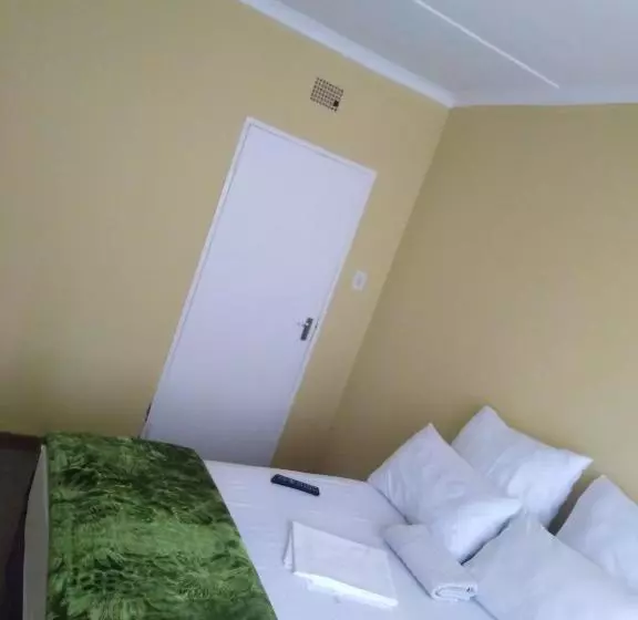 ペンション Metinat Guest House
