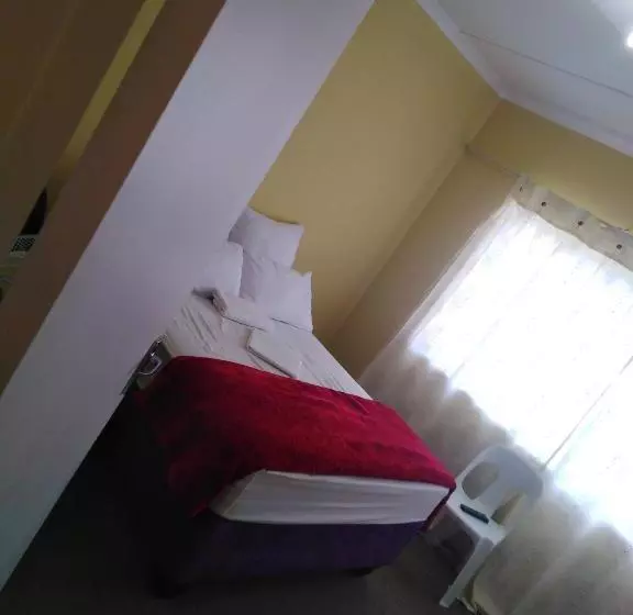 ペンション Metinat Guest House