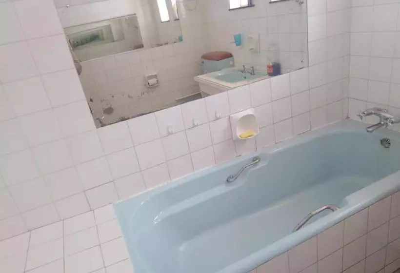 ペンション Metinat Guest House