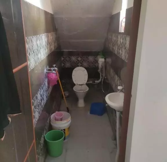 ペンション Nidhivan Homestay