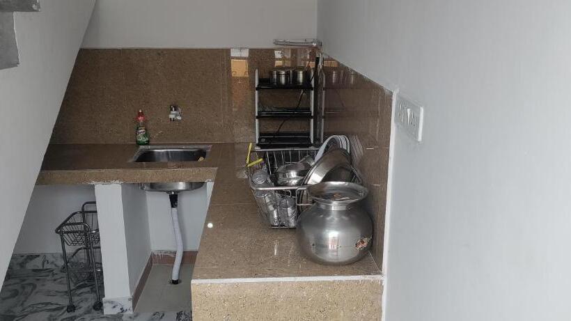 Pension (Hôtel basse catégorie) Nidhivan Homestay