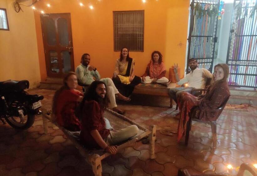 Pension (Hôtel basse catégorie) Nidhivan Homestay