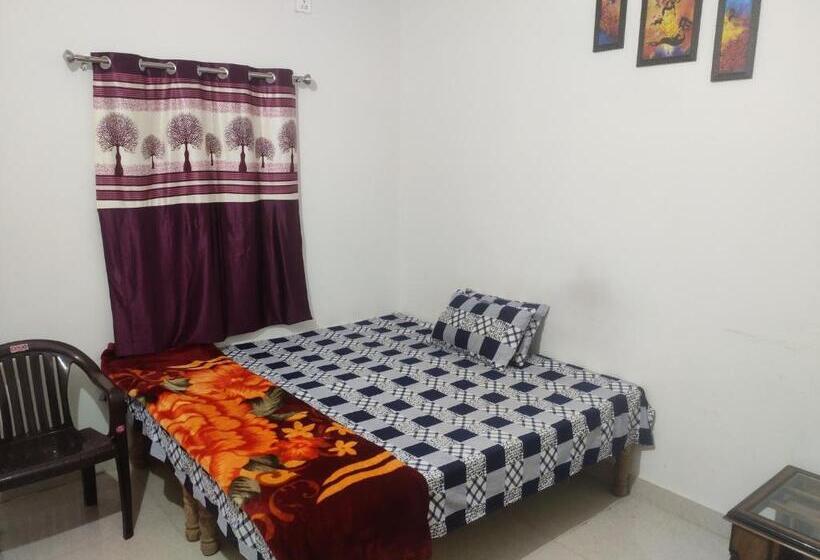 Pension (Hôtel basse catégorie) Nidhivan Homestay