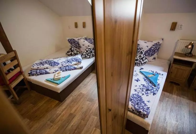 Majatalo Penzion Pod Kapličkou