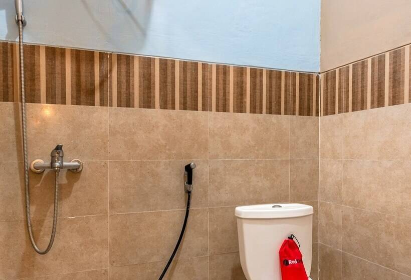 Pension Reddoorz Near Dino Park