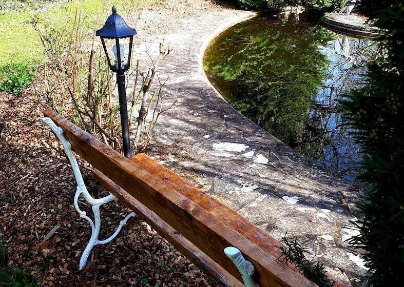 تختخواب و صبحانه Domaine De Garat