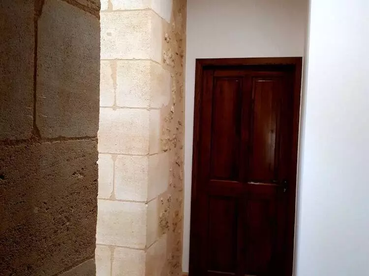 تختخواب و صبحانه Domaine De Garat