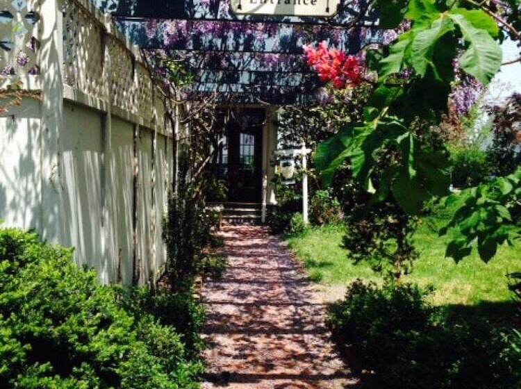 Bed and Breakfast Solomons Victorian Inn