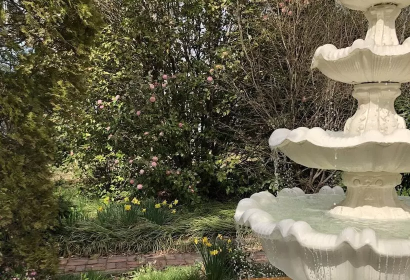 Aamiaismajoitus (B&B) Solomons Victorian Inn