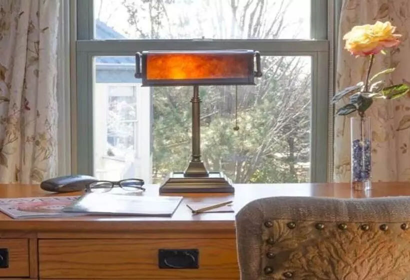 Aamiaismajoitus (B&B) Solomons Victorian Inn