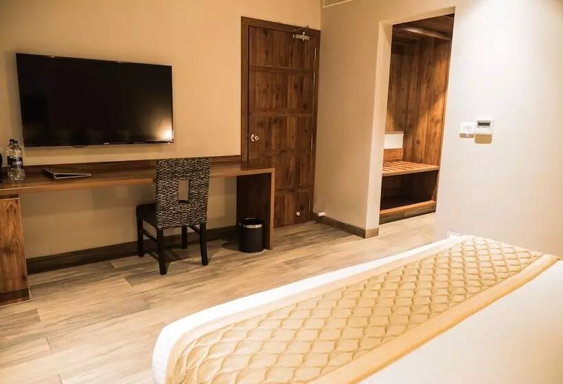 Hotelli Cholaa Dynasty   A Bergamont