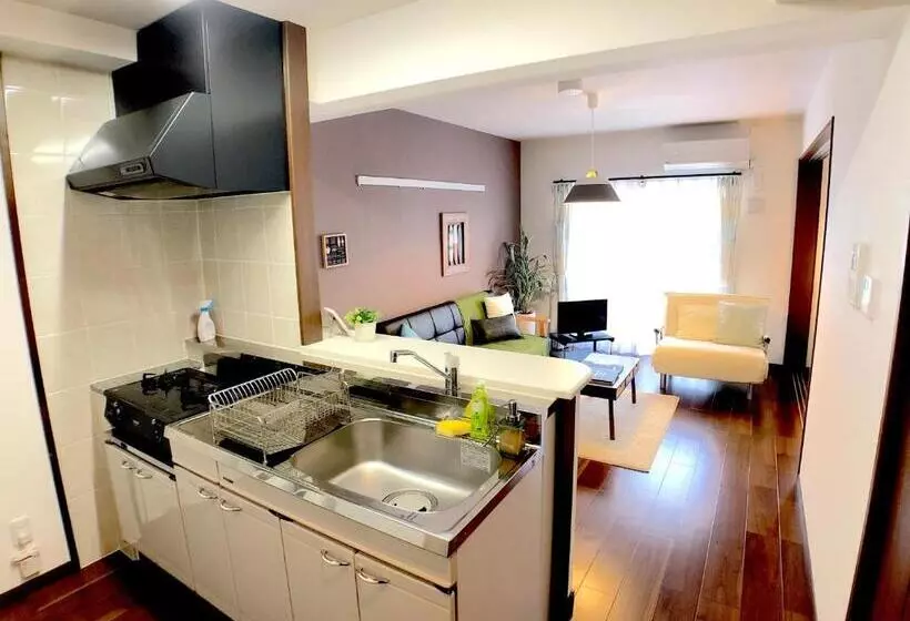 ホテル Luana Lea Karate Kaikan Mae