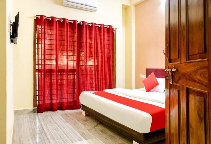 ホテル Oyo 70450  Maple Tree