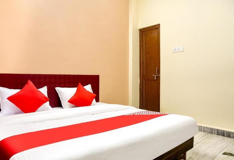 ホテル Oyo 70450  Maple Tree