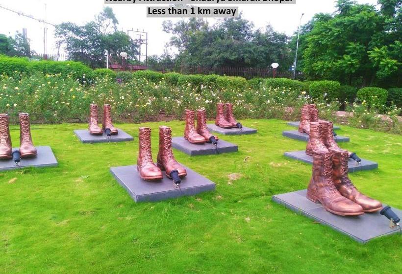 ホテル Oyo 70450  Maple Tree