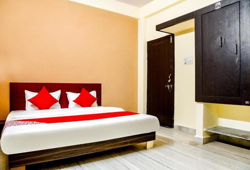 ホテル Oyo 70450  Maple Tree