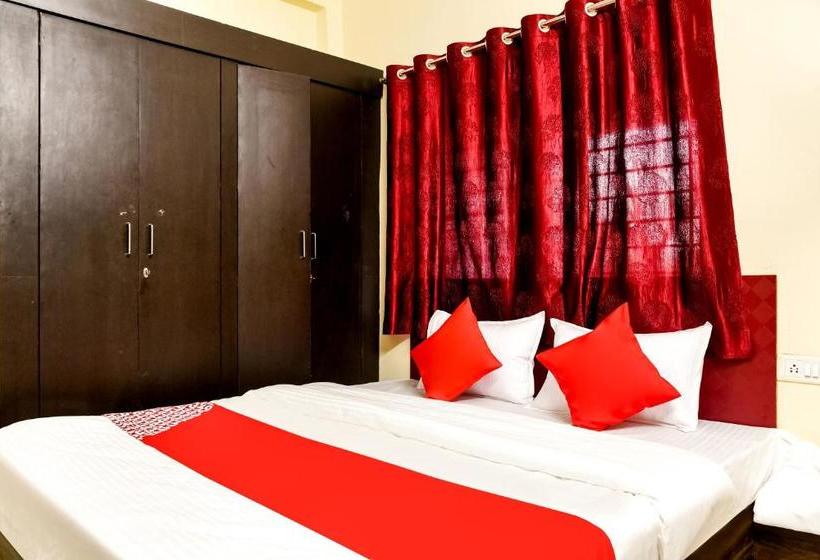 ホテル Oyo 70450  Maple Tree