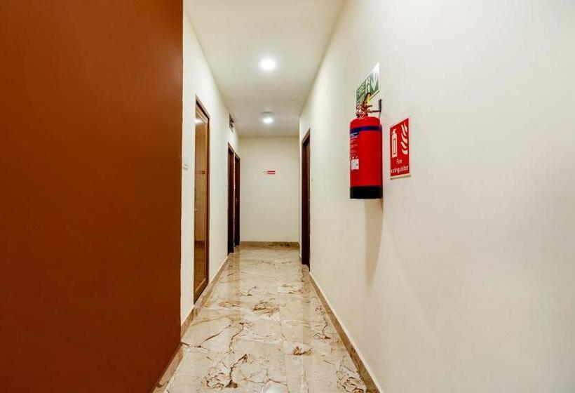 Hotel Oyo 70450 Maple Tree