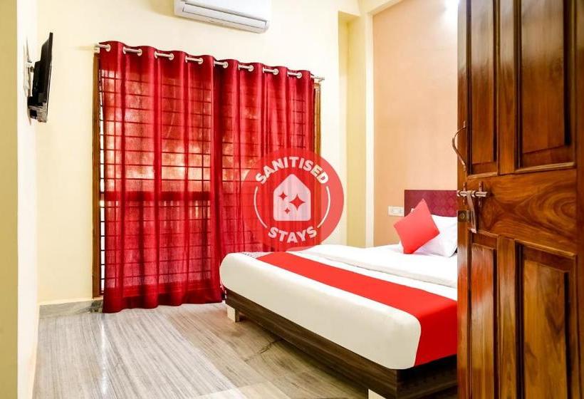 ホテル Oyo 70450  Maple Tree