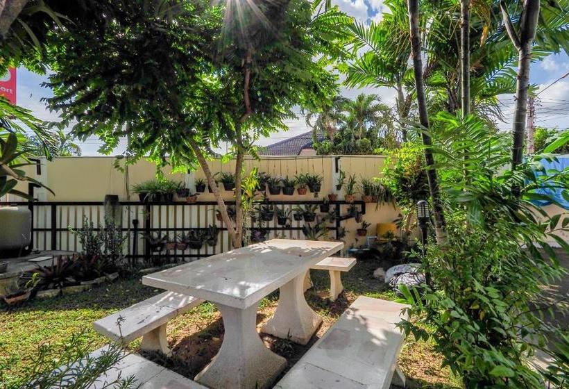 בית מלון כפרי Oyo 760 Inn Chan Resort