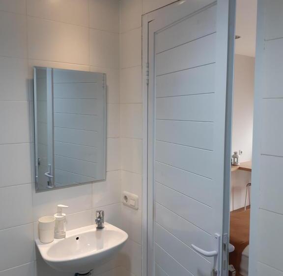 فندق Urooms Senayan