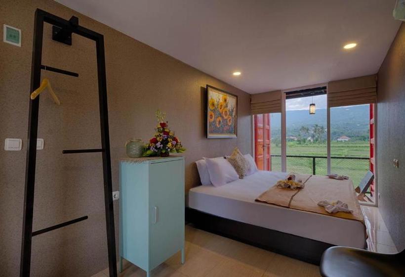 펜션 Girimana Guest House