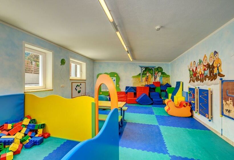 Alpine Nature Hotel Stoll