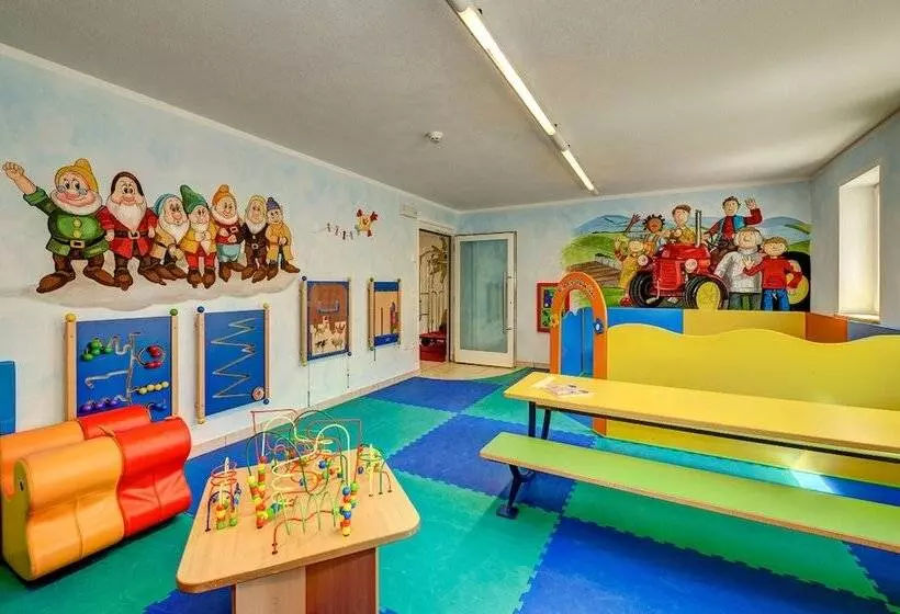 Alpine Nature Hotel Stoll