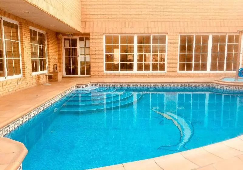 Aparthotel Los Girasoles