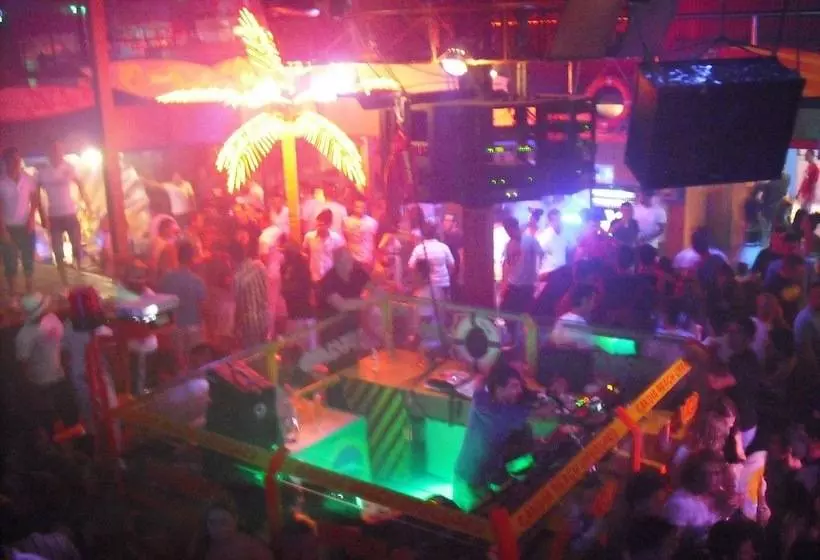 Apartamentos Turisticos Biarritz Bloque I