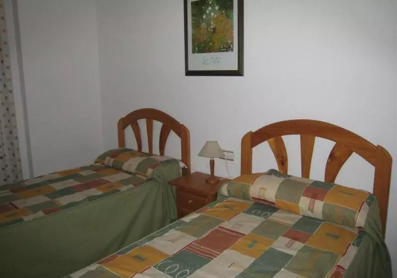 Apartamentos Turísticos Hawaii 6