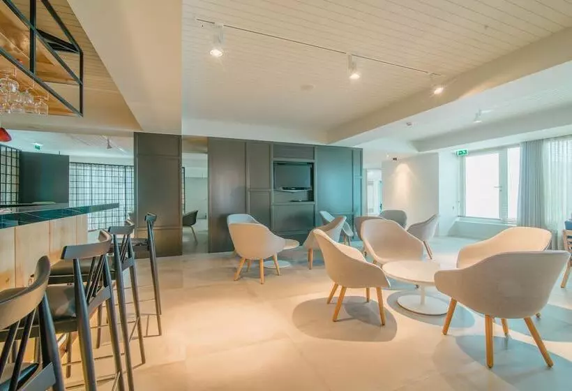 Aqualuz Lagos by The Editory