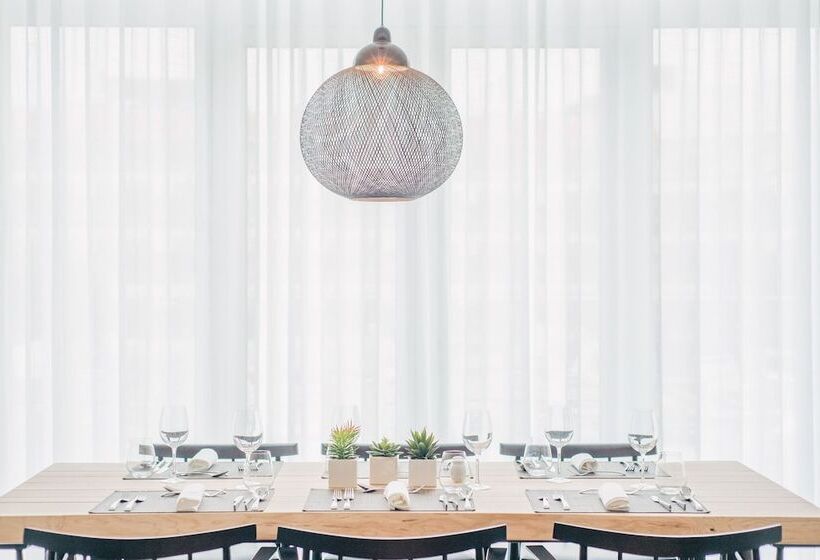 Aqualuz Lagos by The Editory